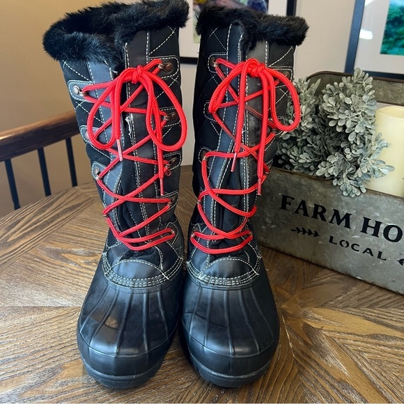 Sporto Boots - Black with Red Accent -  EUC - Picture 2 of 5